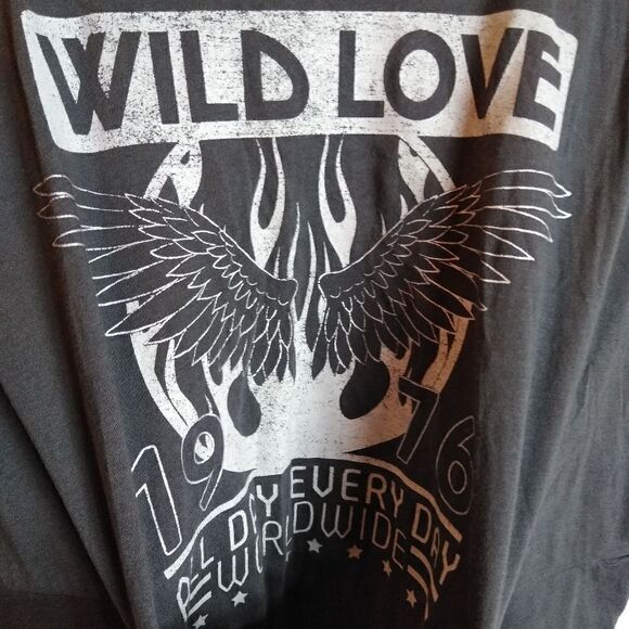 Express wild love top - Picture 2 of 7